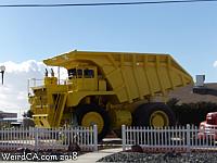 Dumptruck in Boron